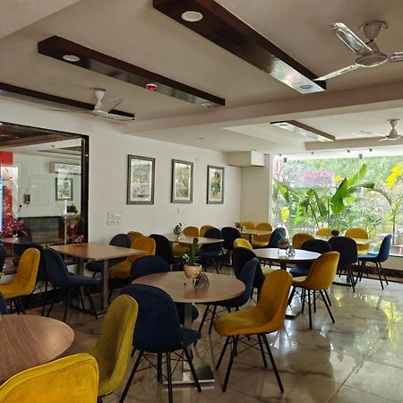Posh Residency Huda City Center Gurgaon Exterior photo