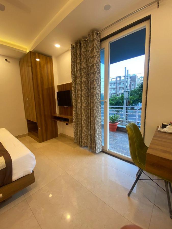 Posh Residency Huda City Center Gurgaon Exterior photo