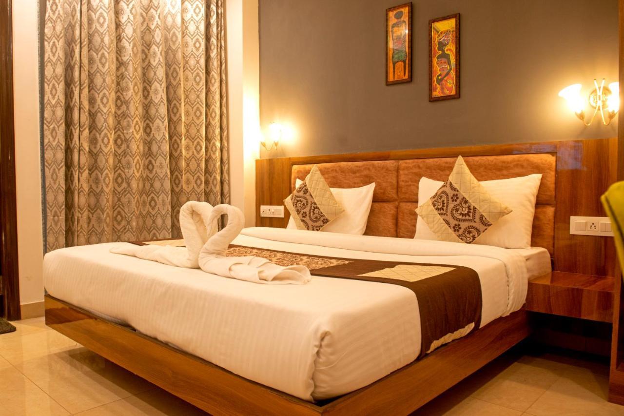 Posh Residency Huda City Center Gurgaon Exterior photo