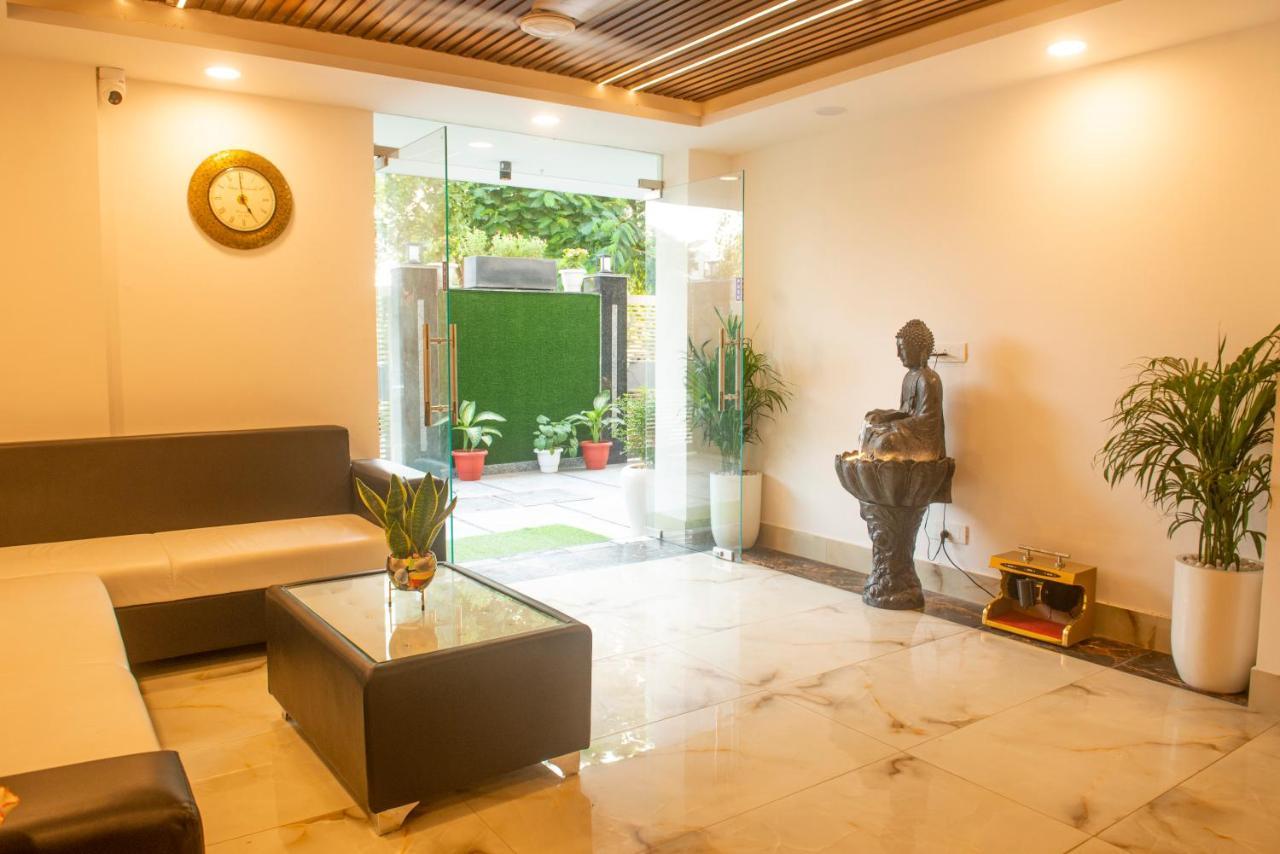 Posh Residency Huda City Center Gurgaon Exterior photo