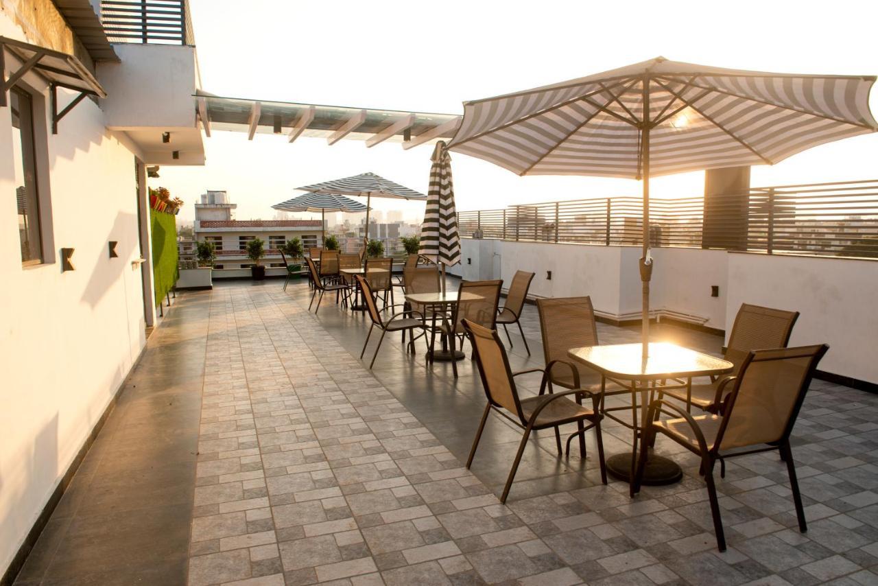 Posh Residency Huda City Center Gurgaon Exterior photo