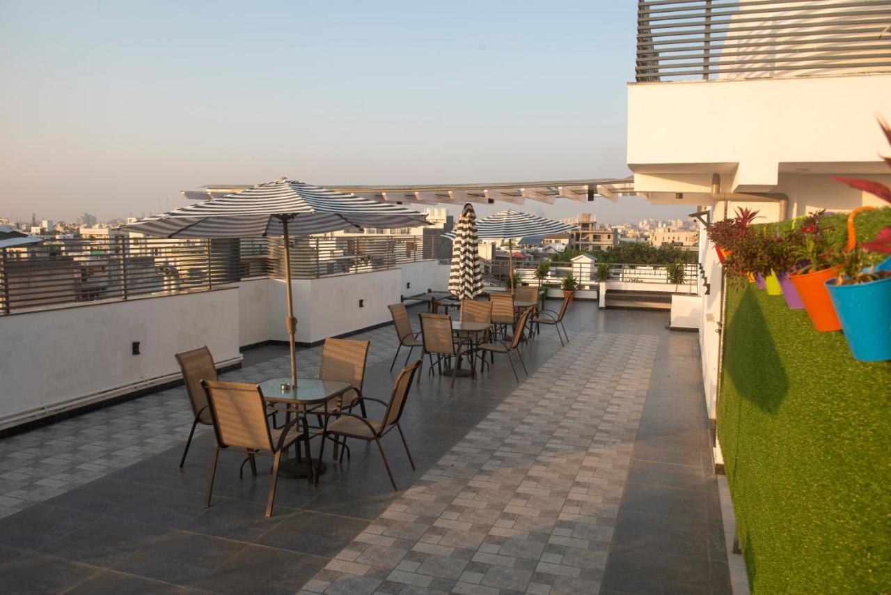 Posh Residency Huda City Center Gurgaon Exterior photo