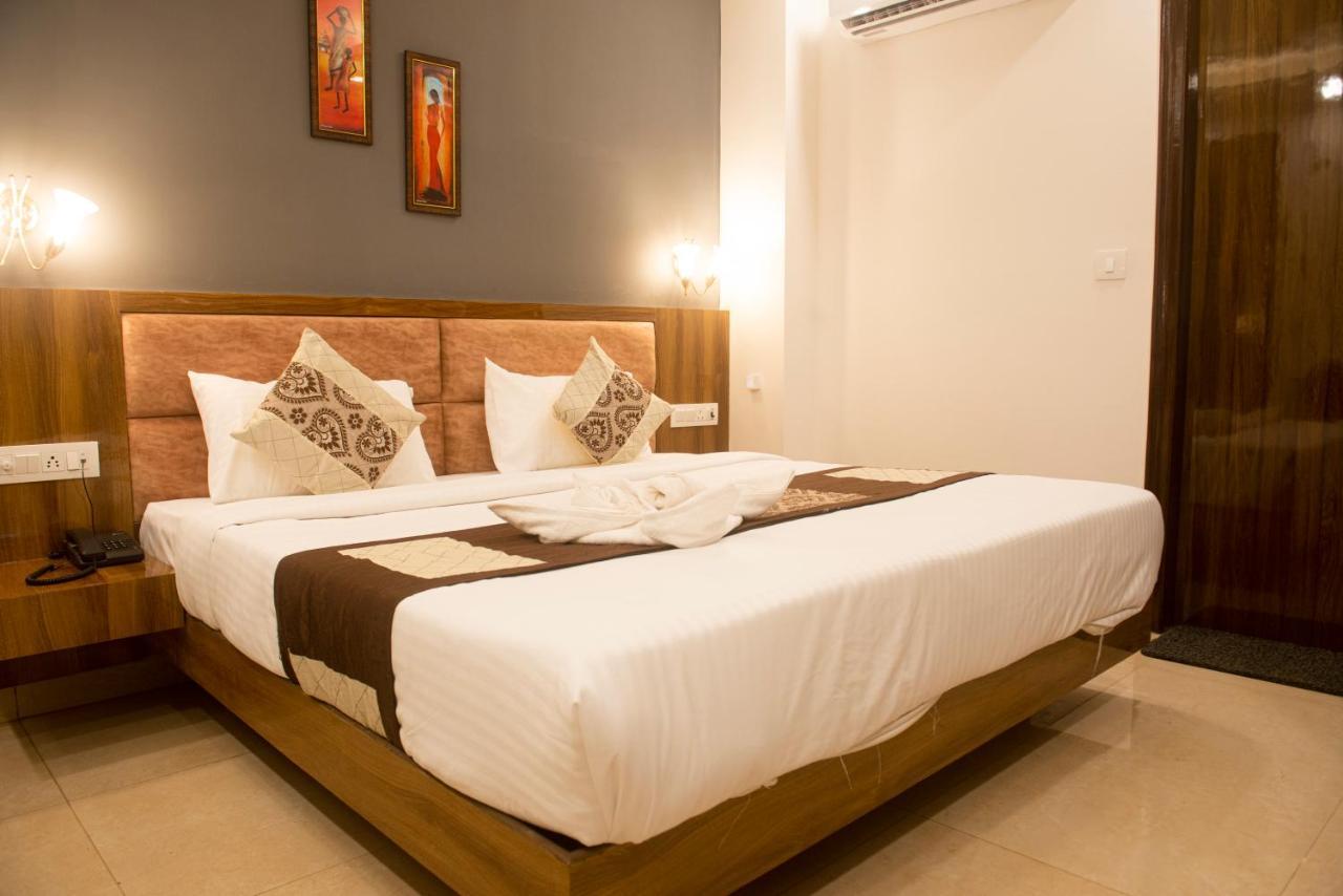 Posh Residency Huda City Center Gurgaon Exterior photo