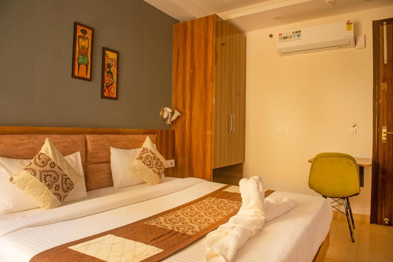 Posh Residency Huda City Center Gurgaon Exterior photo