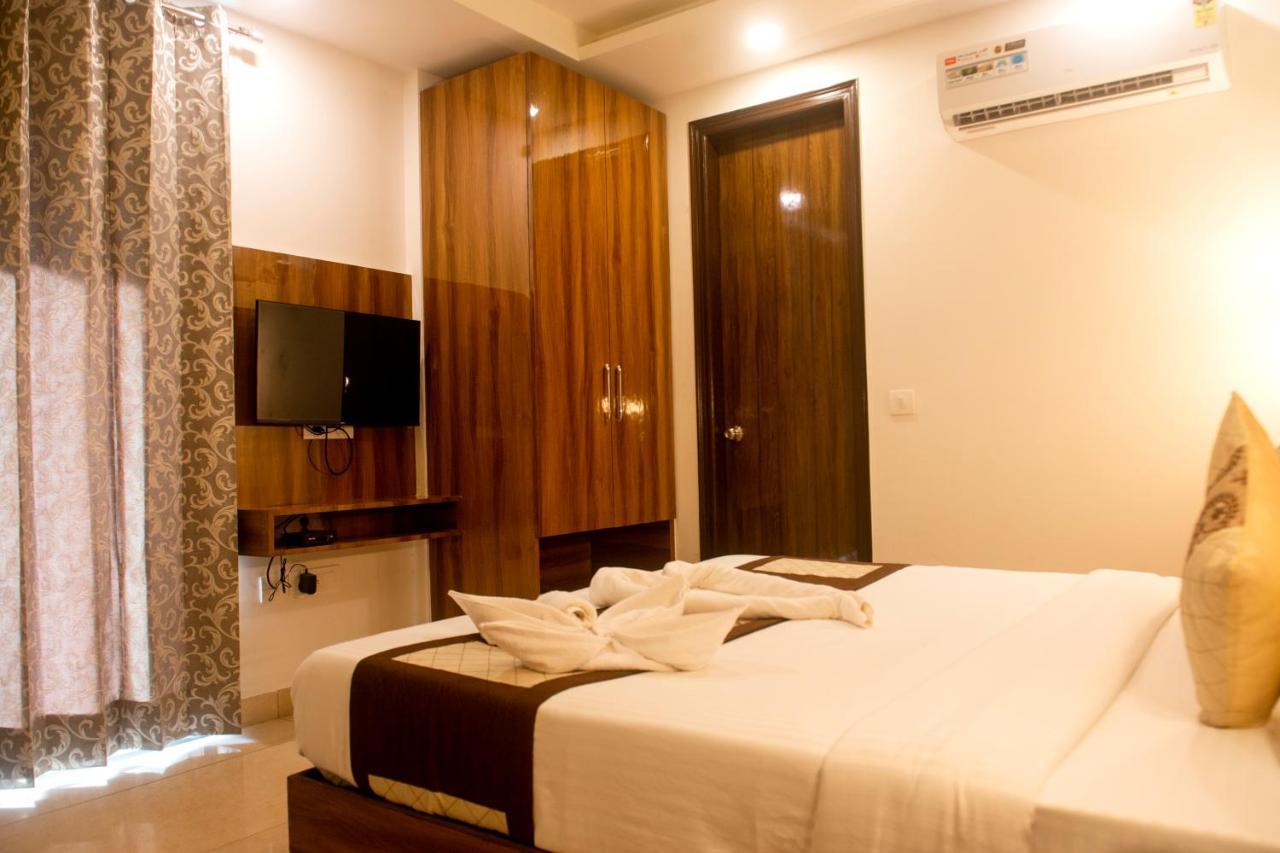 Posh Residency Huda City Center Gurgaon Exterior photo