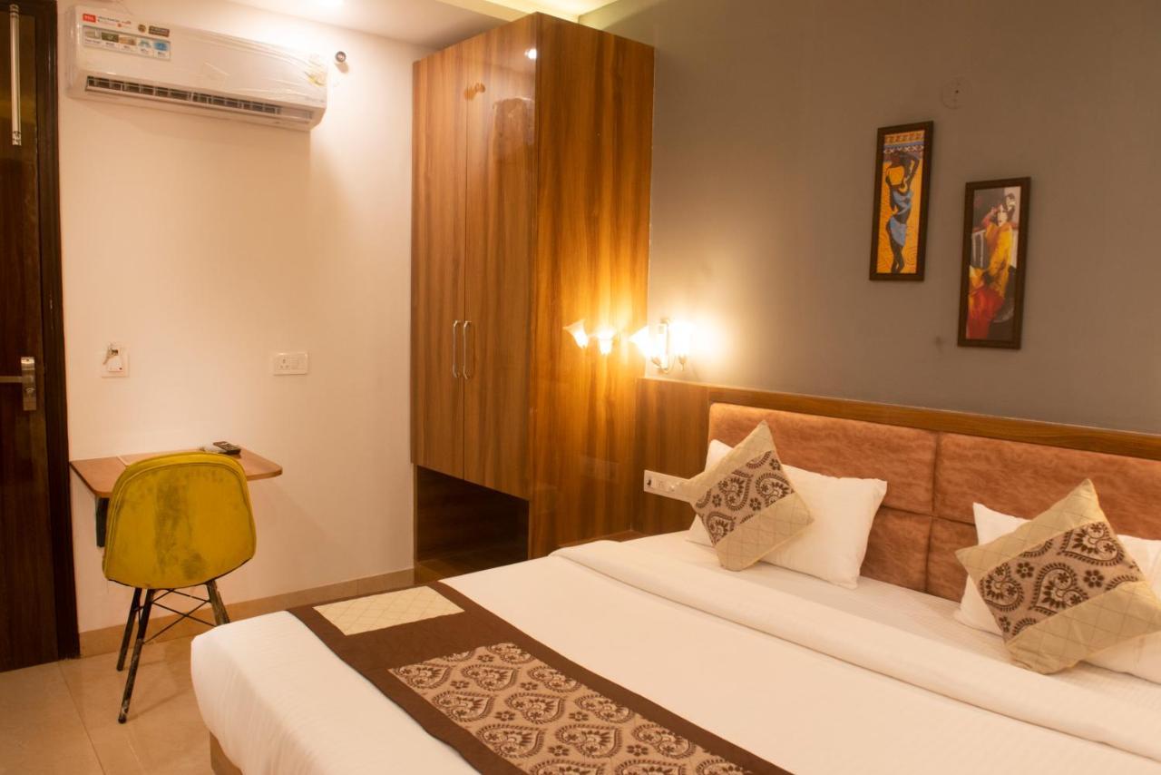 Posh Residency Huda City Center Gurgaon Exterior photo