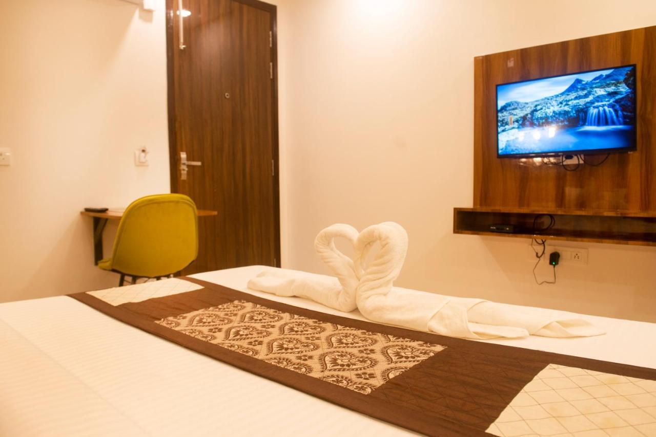 Posh Residency Huda City Center Gurgaon Exterior photo